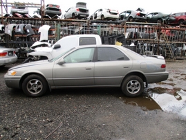 1998 TOYOTA CAMRY LE GRAY 2.2L AT Z17562